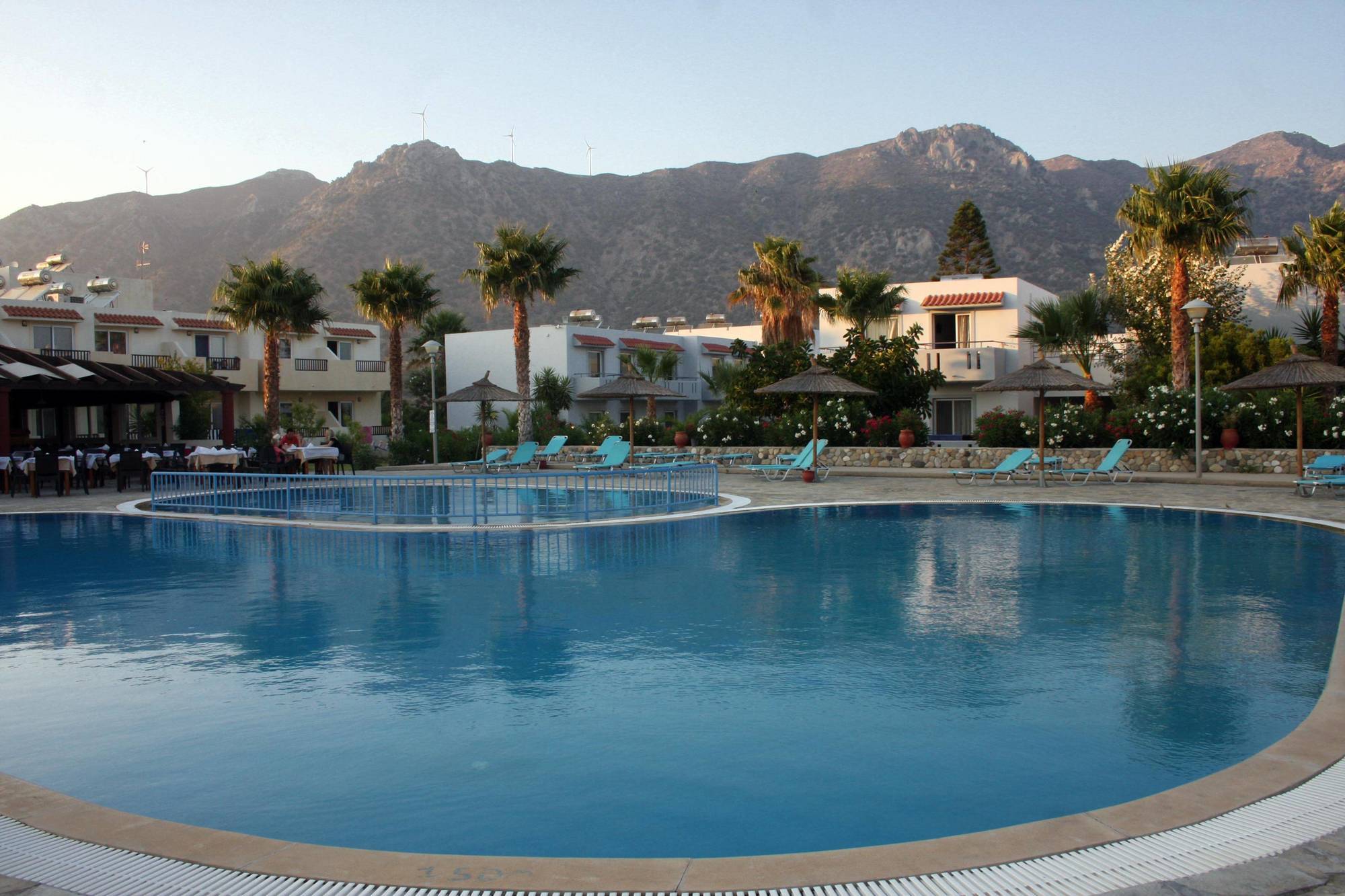 Evripides Village Kardamena  外观 照片
